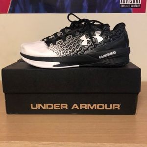 Under Armour ClutchFit Drive 3 Low - Men Sz 10.5